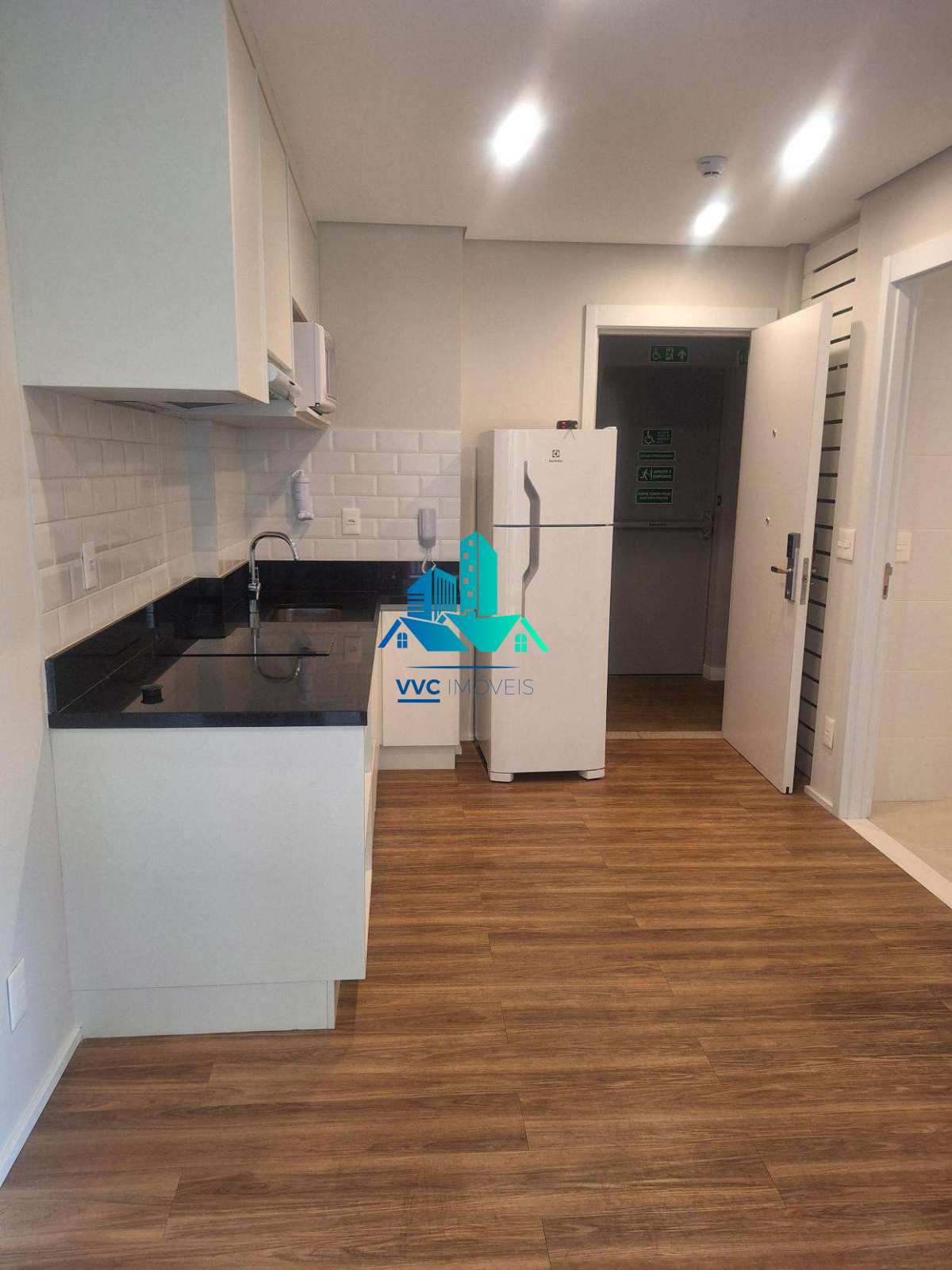Excelente Studio cpara locação com Varanda e vaga  na Bela Vista! - VVC IMÓVEIS